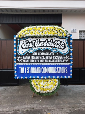 Papan Bunga Duka di Bunguran Timur